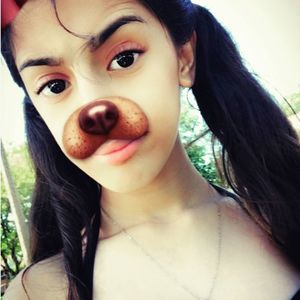 Meet your Posher, Aida